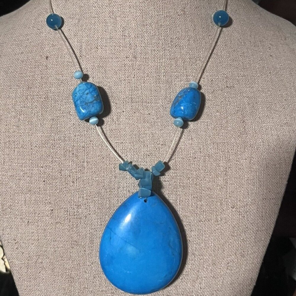 FLOATING TURQUOISE TEARDROP BEADED NECKLACE